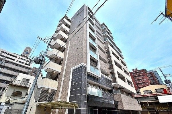 エスティライフ三宮東の外観