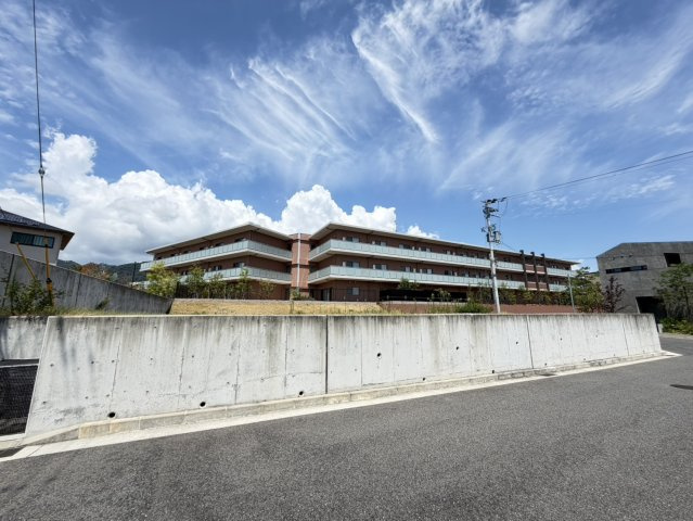 高塚町土地の外観