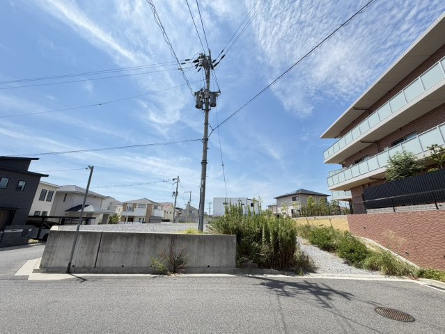高塚町土地の外観