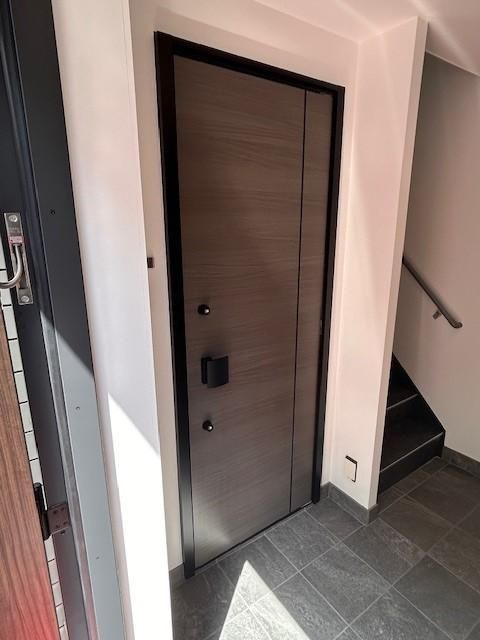 Ｉ－ＦＬＡＴの玄関