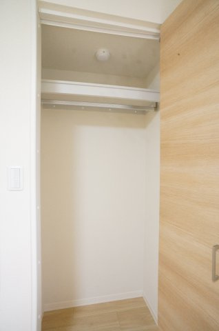 シティホームズⅦの収納|洋室6.6帖のクローゼット♪※同間取・別部屋の写真です