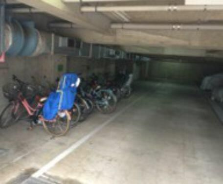 ＪＬＢグランエクリュ学芸大学の駐車場