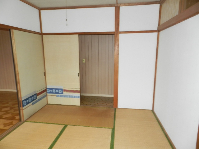 室蘭市日の出町3丁目7-32戸建の和室