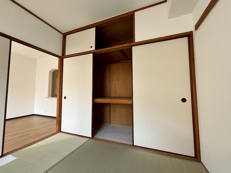 芦屋市大東町の賃貸マンションの収納