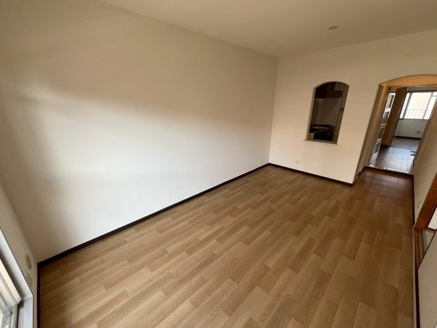 芦屋市大東町の賃貸マンションの居間・リビング