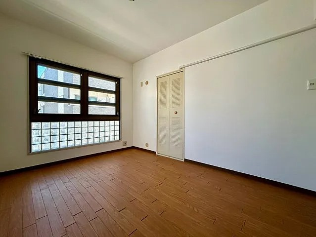 神戸市東灘区深江南町２丁目の賃貸マンションの居間・リビング
