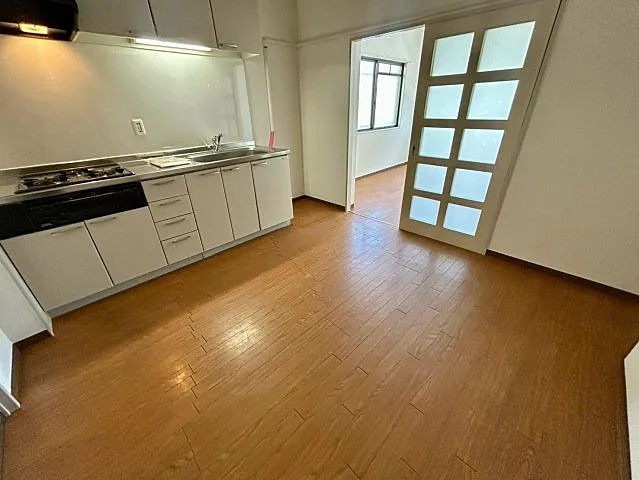 神戸市東灘区深江南町２丁目の賃貸マンションの居間・リビング