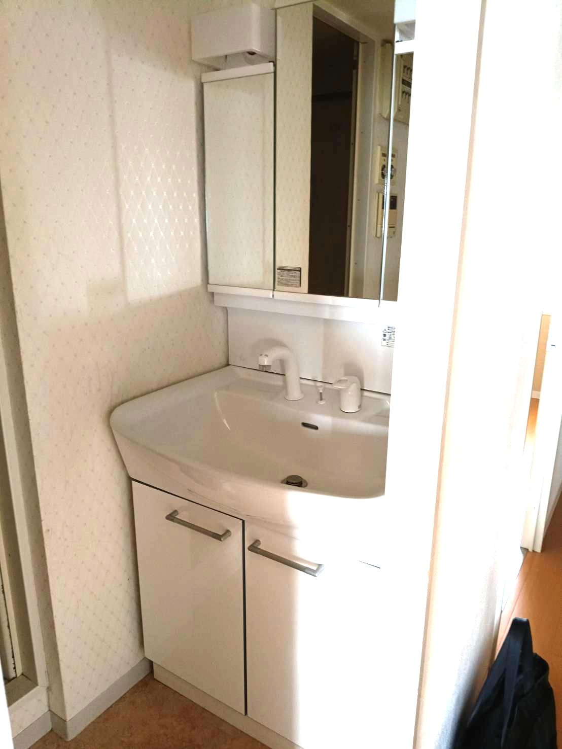 神戸市東灘区深江浜町の賃貸マンションの洗面所
