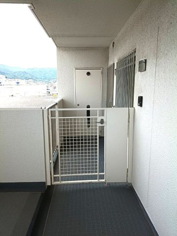 神戸市東灘区深江浜町の賃貸マンションの玄関