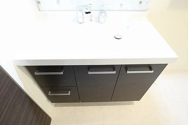 西宮市大井手町の賃貸マンションの洗面所