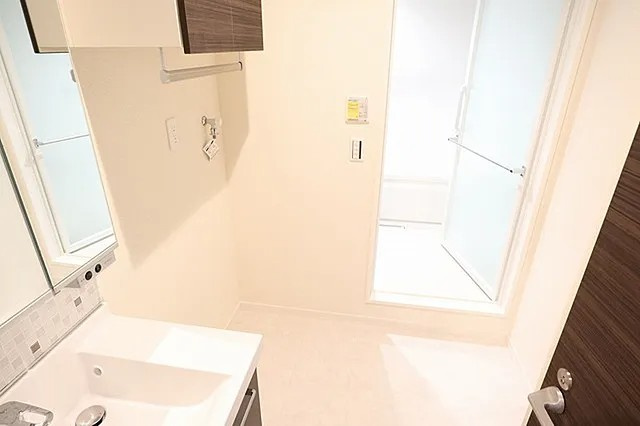 西宮市大井手町の賃貸マンションの洗面所