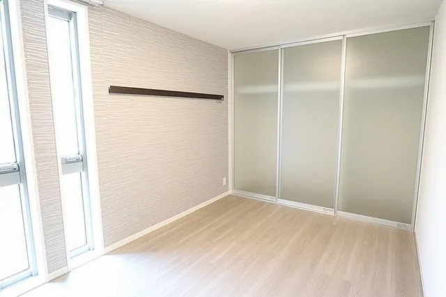 西宮市大井手町の賃貸マンションの居間・リビング