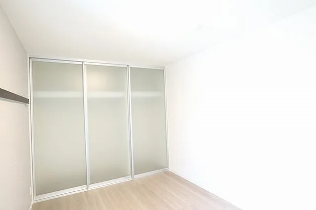 西宮市大井手町の賃貸マンションの居間・リビング