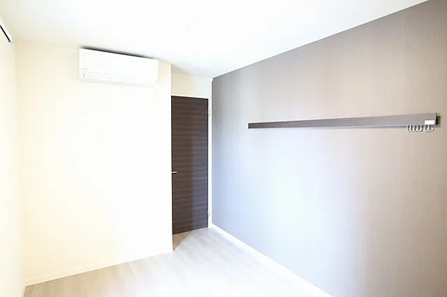 西宮市大井手町の賃貸マンションの居間・リビング