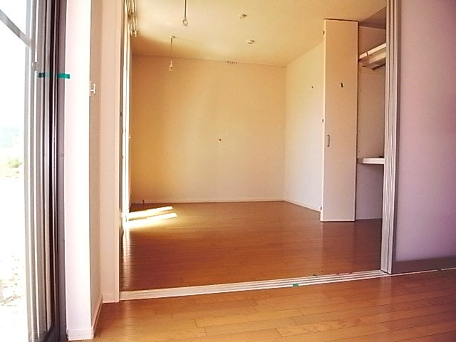 西宮市上ケ原六番町の賃貸マンションの居間・リビング