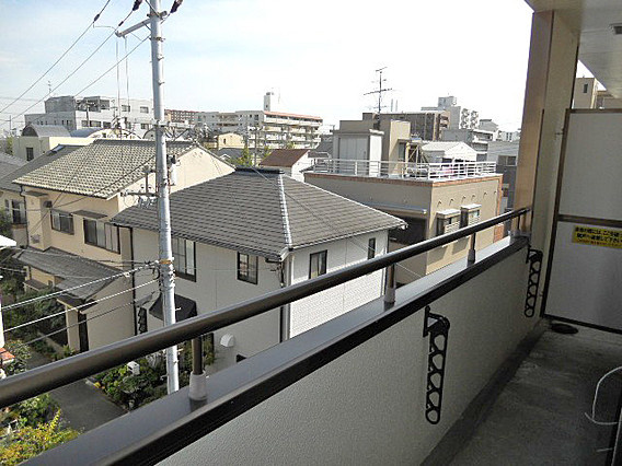 神戸市東灘区魚崎北町１丁目の賃貸マンションのバルコニー