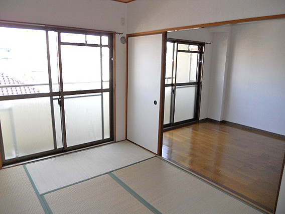 神戸市東灘区魚崎北町１丁目の賃貸マンションの居間・リビング