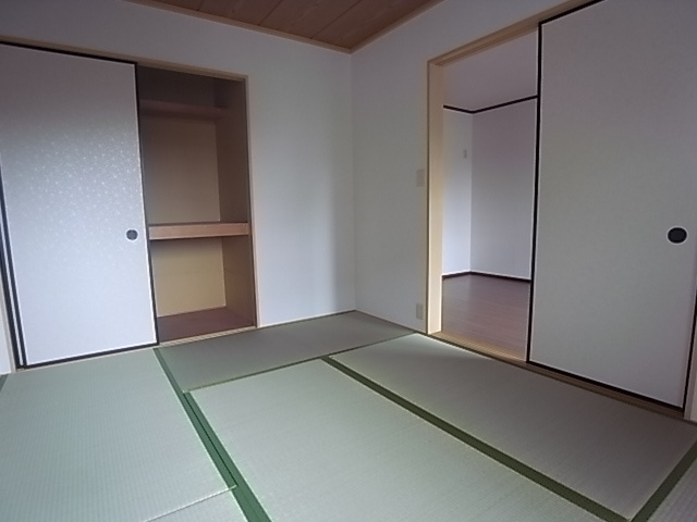バン・ヴェール芦屋の居間・リビング