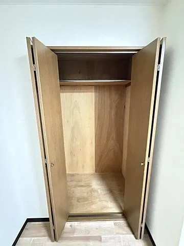 神戸市中央区山本通１丁目の賃貸マンションの収納