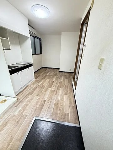 神戸市中央区山本通１丁目の賃貸マンションの玄関