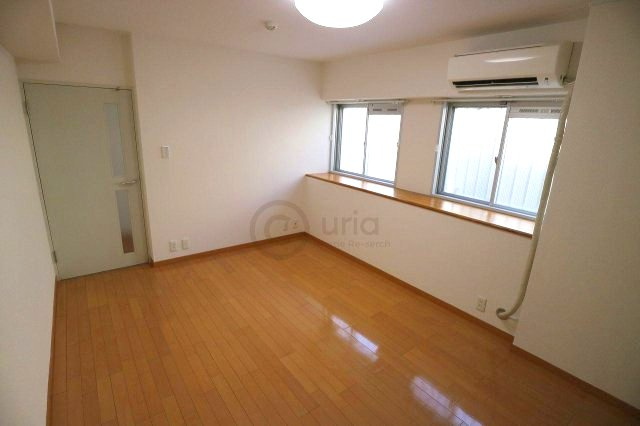 神戸市東灘区住吉東町４丁目の賃貸マンションの居間・リビング