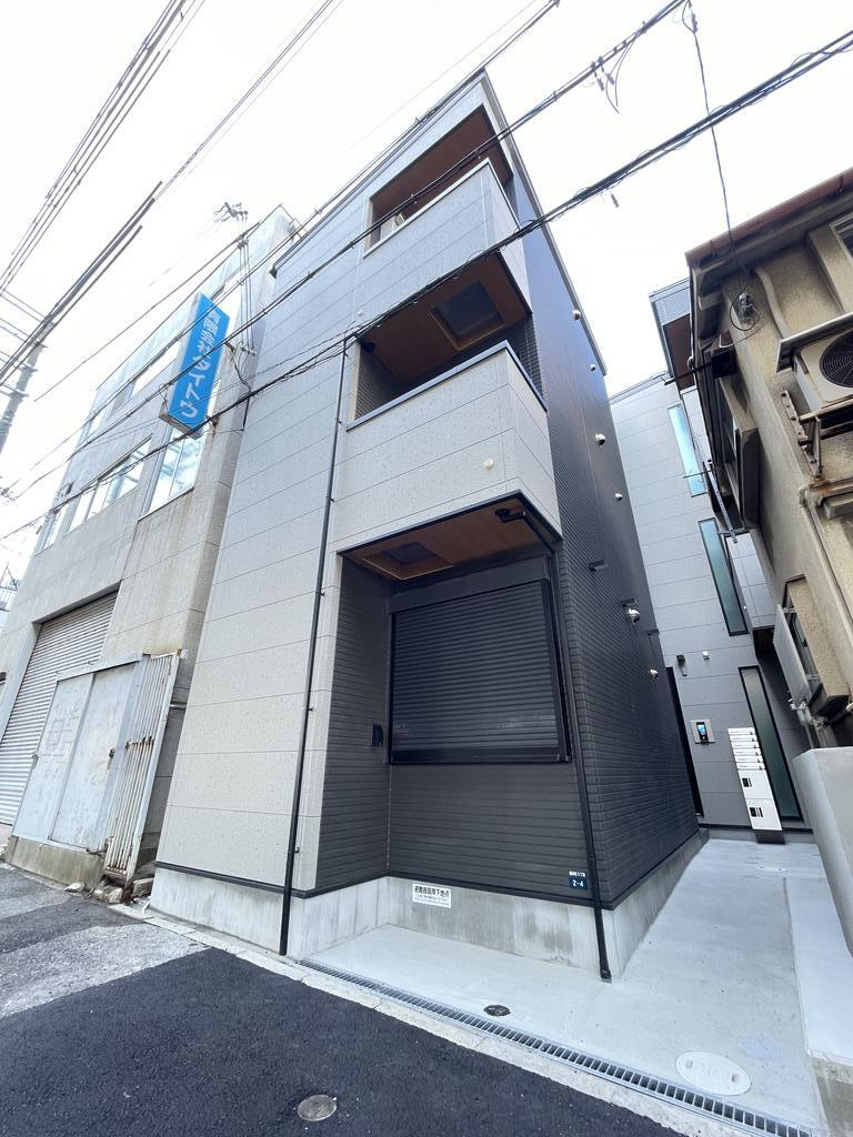 神戸市中央区脇浜町３丁目のアパートの外観