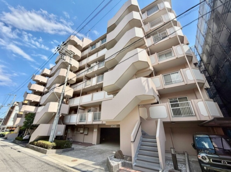 神戸市東灘区深江本町１丁目の賃貸マンションの外観