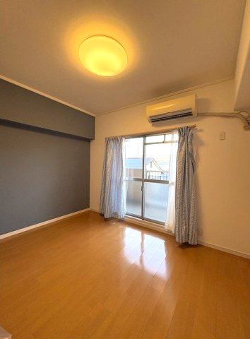 神戸市東灘区深江本町１丁目の賃貸マンションの居間・リビング