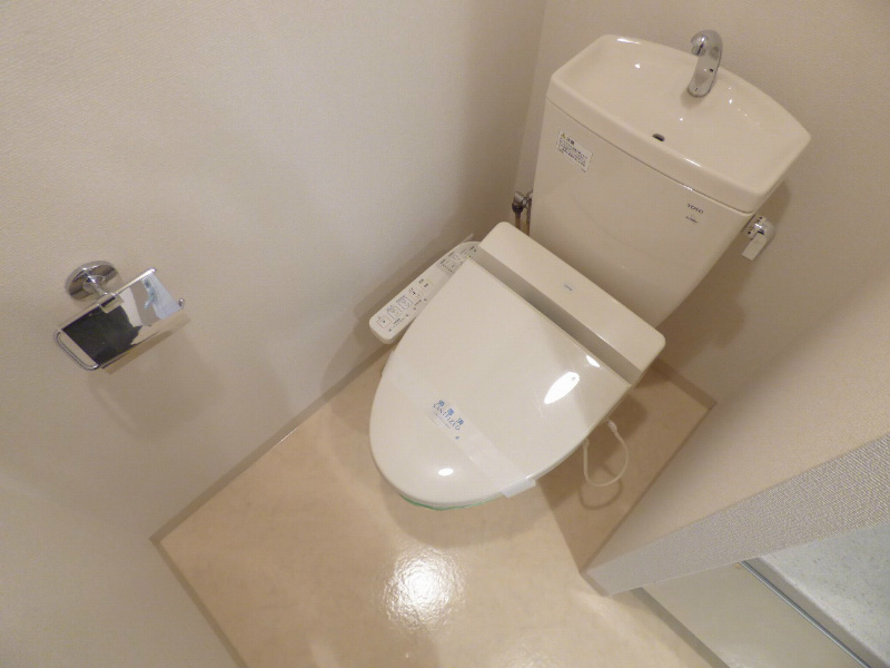 神戸市中央区生田町３丁目の賃貸マンションのトイレ