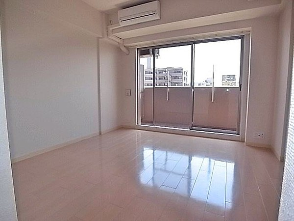 神戸市中央区生田町３丁目の賃貸マンションの居間・リビング
