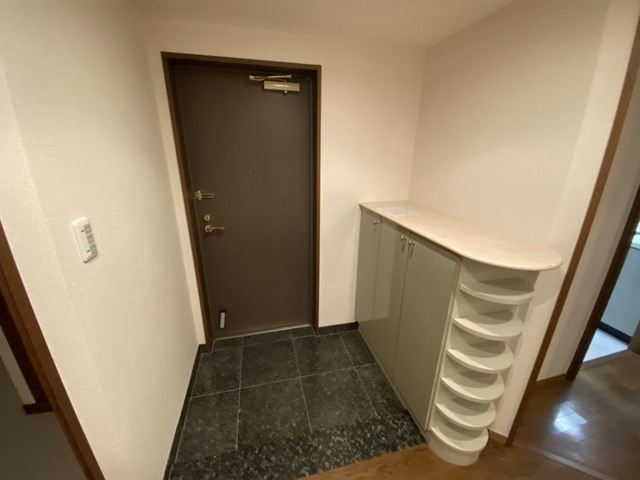 芦屋市東芦屋町の賃貸マンションの玄関