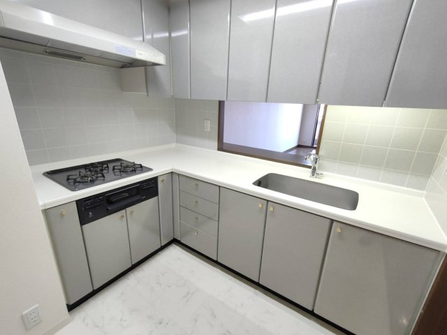芦屋市東芦屋町の賃貸マンションのキッチン