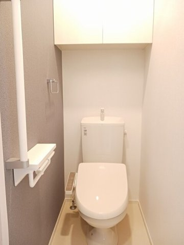 ルミエール古庄Ⅰのトイレ|ゆったりとした空間のトイレです