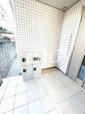 【その他共用部分】 | Residenza al picco | 宅配ボックスです。
