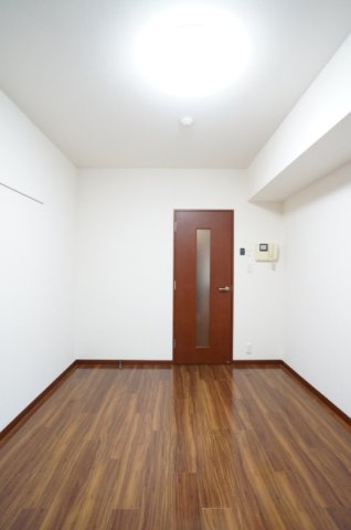 新宿区北新宿３丁目の賃貸マンションの内装