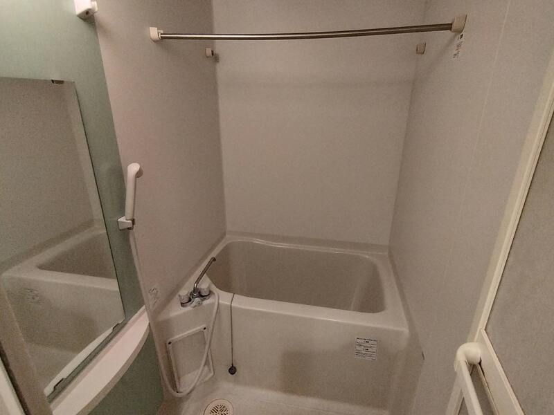 エヴァステージ神戸六甲の浴室|同物件別部屋写真