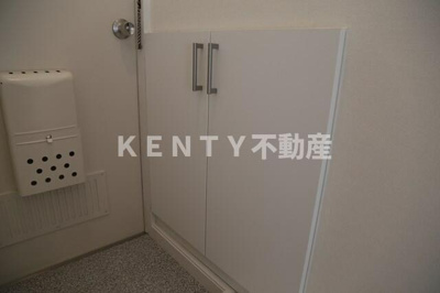【玄関】 | コーポ山石 | 収納もある玄関です