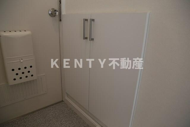 【玄関】 | コーポ山石 | 収納もある玄関です
