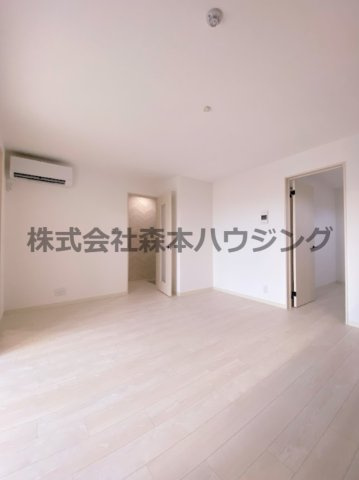 【居間・リビング】 | 　クリエオーレ星田 | ゆったりとした居間です