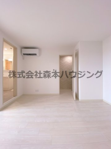 【居間・リビング】 | 　クリエオーレ星田 | 使いやすい居間です