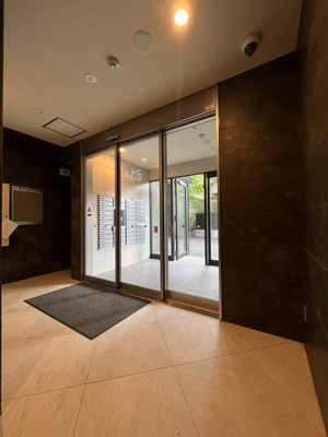 【エントランス】 | HANAYUKI箱崎駅前