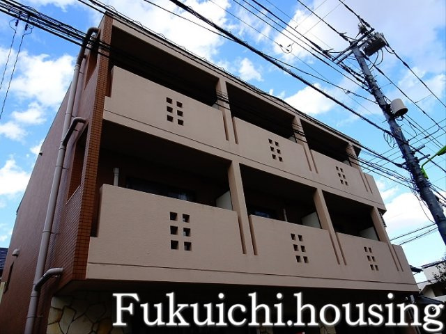 クレスト赤堤の外観