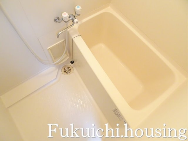 クレスト赤堤の浴室