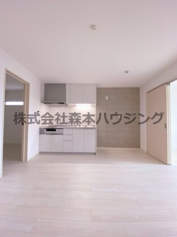 【居間・リビング】 | 　クリエオーレ星田 | きれいな居間です