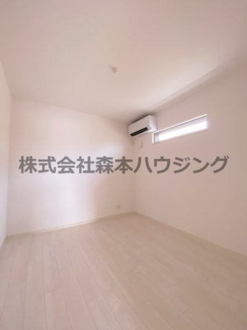 【洋室】 | 　クリエオーレ星田 | きれいな洋室です