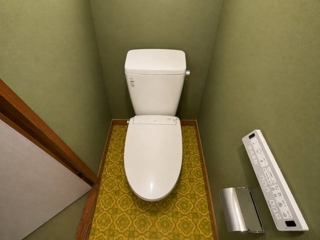 旭市足川　中古戸建のトイレ|※画像の一部はAIを用いて加工・編集しています。実際の状況と異なる場合がありますので、ご了承下さい。