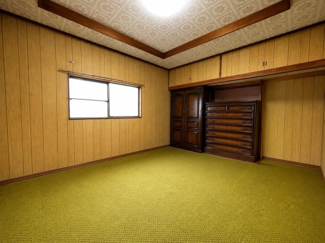 旭市足川　中古戸建の洋室|※画像の一部はAIを用いて加工・編集しています。実際の状況と異なる場合がありますので、ご了承下さい。