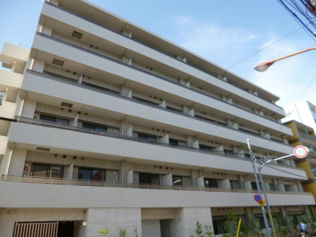 クレイシア森下の外観