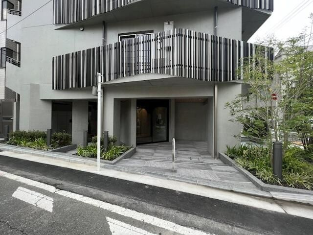 ＡＥＬＬ横浜吉野町のエントランス