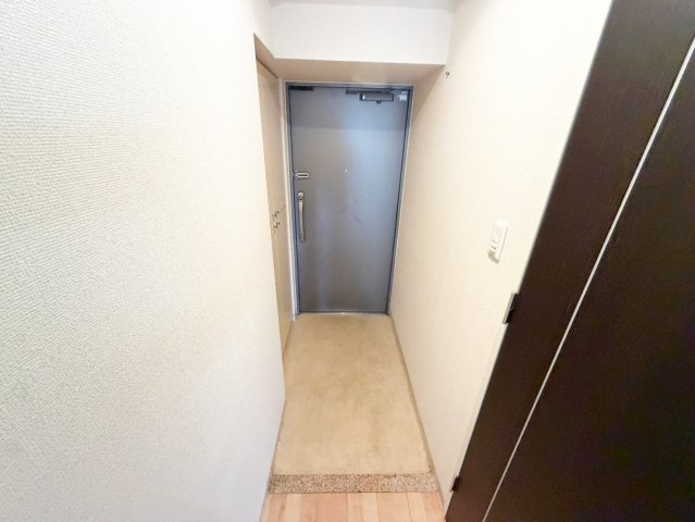 淀川ウエストタワーの玄関